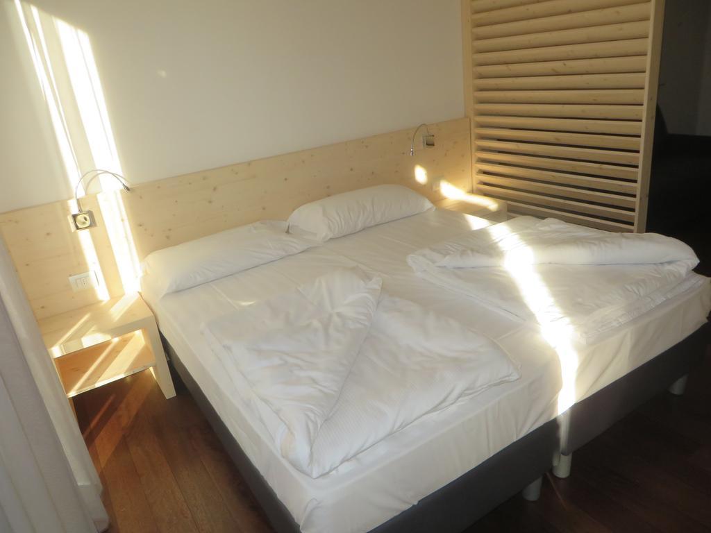 Komodo Short Stay Apartments Тренто Екстериор снимка